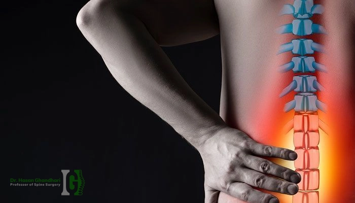 چه افرادی در معرض رماتیسم ستون فقرات قرار دارند؟